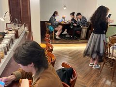 -Café Monson