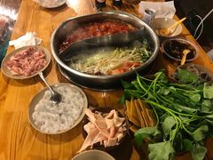 -岗上渣渣老火锅(两路口店)