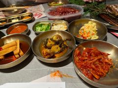 -草家酱蟹炭火烤肉店(珲春南路二店)
