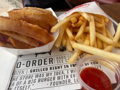 -FATBURGER 特富客汉堡(外交公寓店)