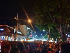 -周日夜市