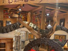 -老牌坊云南鱼豆花火锅(爱建店)