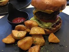 -La Mer Restaurant & Lounge