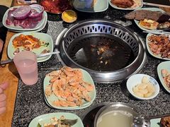 -釜御山海鲜烤肉火锅自助(新城市中心店)