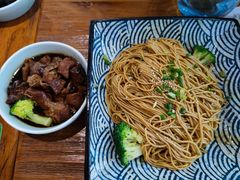 老卤肥肠面-囿面传统制面馆(中央路店)