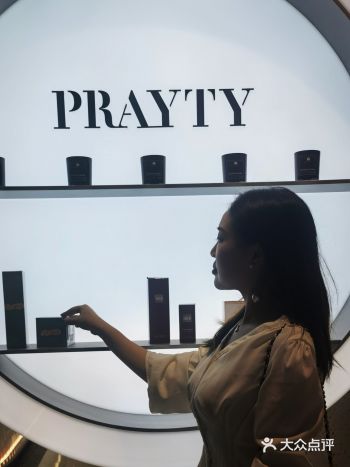 这家美妆集合店简直就是爱美女生的天堂！！