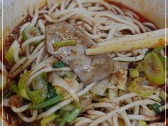 -薛记襄阳香辣牛肉面(平安路店)