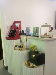 -YooMee优美智能科技美肤机构