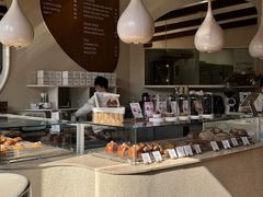 -VERIE BAKEHOUSE