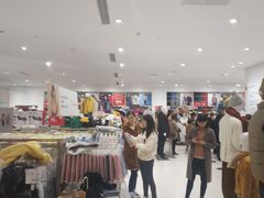 -优衣库(郑州二七万达广场店)