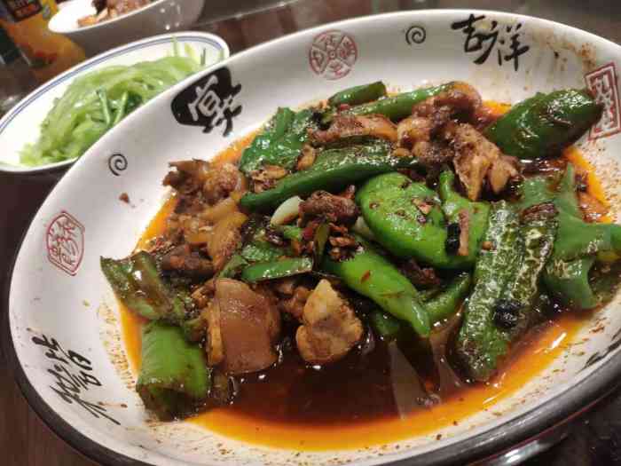 彭厨海鲜e族-"〔贵阳探店〕9215湘菜就是又香又辣才好吃.