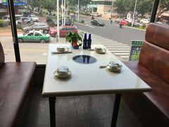 靠窗位-鑫悦楼煎蟹·16年海鲜大排档