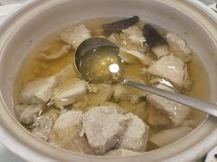 -榕树下海鲜馆(坪山路店)