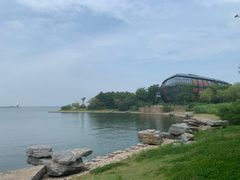 -上海滴水湖皇冠假日酒店