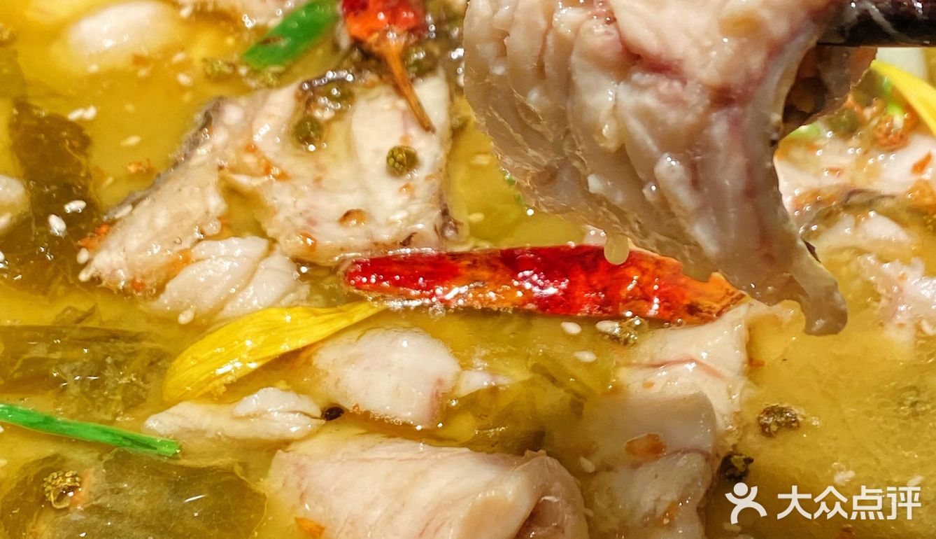 这家厚切鱼肉的酸菜鱼让人好满足