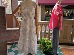 -王府井奥莱临潼小镇(临潼店)