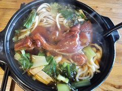 猪脚砂锅面-小义乌砂锅拉面(海事共享区店)