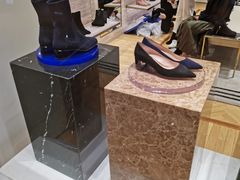 -STUART WEITZMAN(静安嘉里中心店)