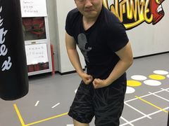 -Freedom Fitness私教健身俱乐部(徐虹北路店)