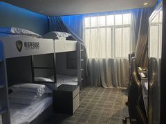 -粤塔X趣影电竞酒店(天河广场车陂地铁站店)