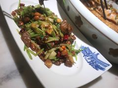 -小菜园新徽菜(镇江丹阳吾悦店)