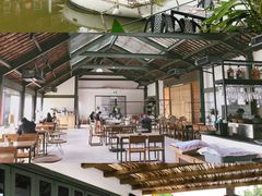 -喜洲吧·江畔老船厂·庭院餐厅(喜临院店)