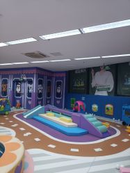 -孩子王童乐园(马群店)