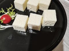 -广州中心皇冠假日酒店·百粤楼