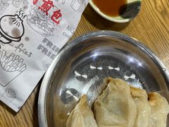 -黄阿姨锅贴大王(万航渡路店)
