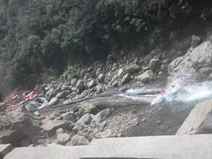 -安吉龙王山峡谷漂流