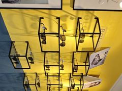 -瑞司视光眼镜·蔡司战略合作眼镜店(新街口店)