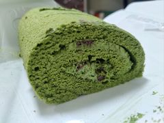 抹茶红豆卷-SKROLL卡特司库·蛋糕定制·生吐司·司康(古北程家桥店)
