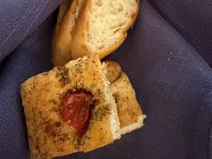 -卡佩罗意大利餐厅及酒吧Al Cappello Trattoria