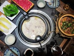 -大匠工房古船木艺术餐厅·猪肚鸡专门店(长白仙岛店)