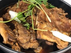 -运气牛自助酱大骨火锅(南京东路店)
