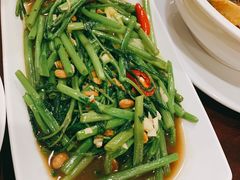 -Dang restaurant (patong phuket)