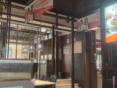 -阿瓦山寨·湘菜现炒·剁椒鱼头王(咸阳总店)