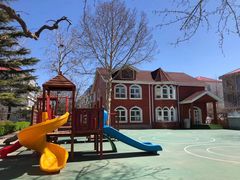 -红黄蓝幼儿园(颐东苑店)