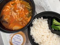 -呷哺呷哺(凯旋广场店)