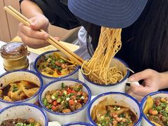 -犟一碗双椒鸡面(得意世界店)