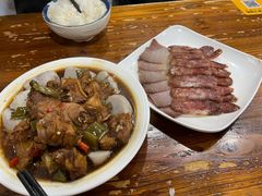 鲜椒芋儿鸡-朱大嘴肥肠血旺(福字街店)
