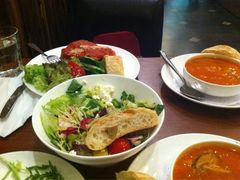 凯萨色拉-榖屋house of flour(张江首店)