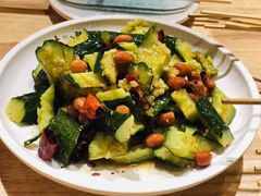 果仁拍黄瓜-大话小腰(鸟巢店)