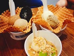 -星巴克(西安曲江银泰店)