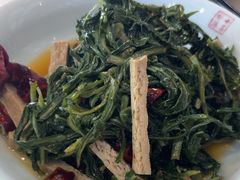 蒲公英拌豆干-小吊梨汤·北京菜(香山店)