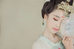 -盘子女人坊古装写真摄影(厦门总店)