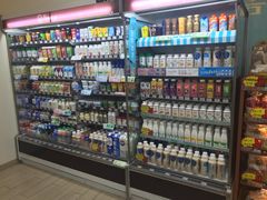-全家便利店(沪太路三店)