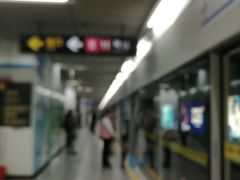 -东方体育中心(地铁站)