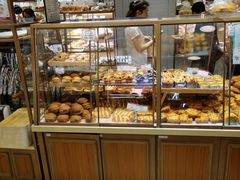 面包甜点陈列柜-山崎面包(静安久光店)