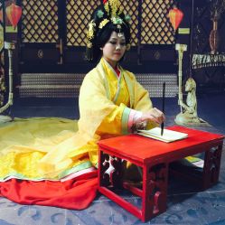 -盘子女人坊生日照·摄影馆(华强店)